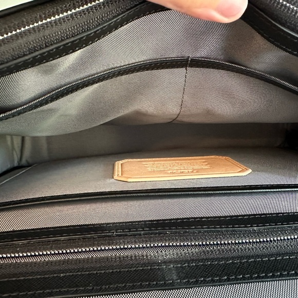 Tumi astor dorilton slim flap embossed leather briefcase Black. Real leather. - Picture 6 of 8